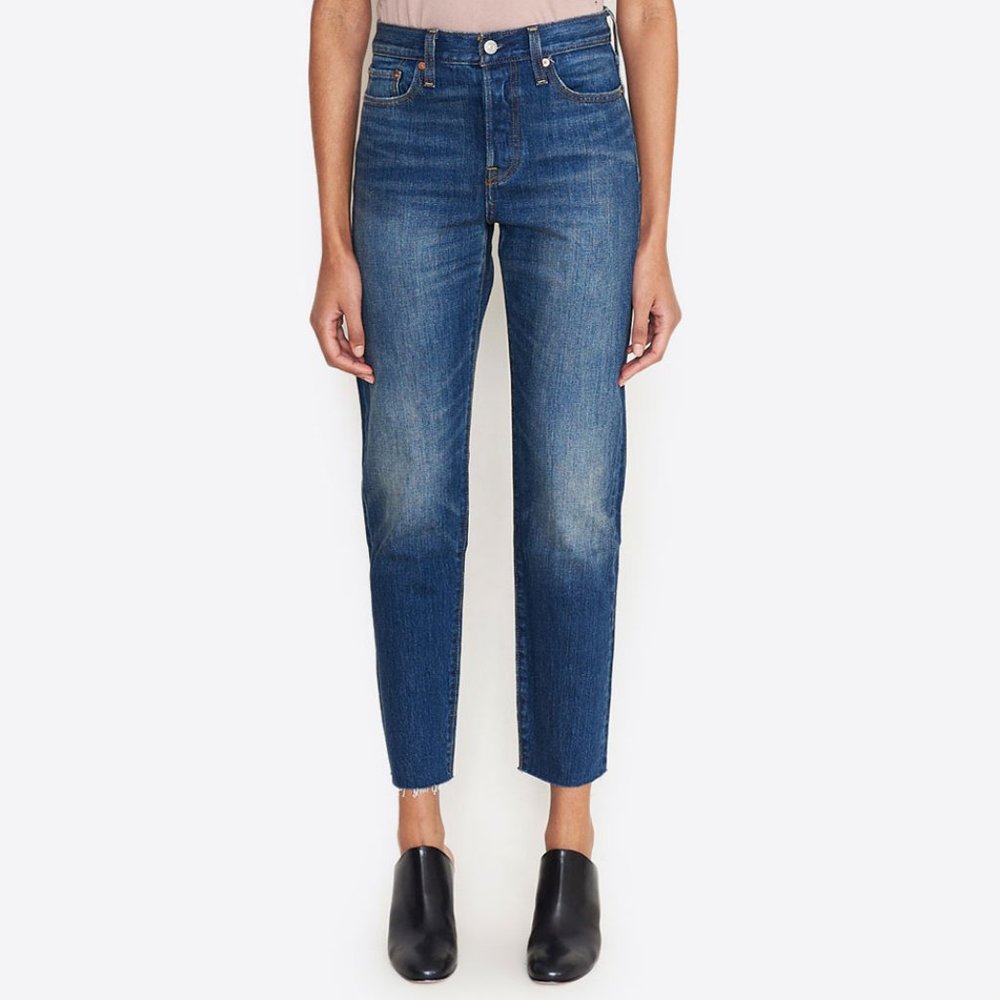 Levi's Wedgie Icon Jeans in Classic Tint 29